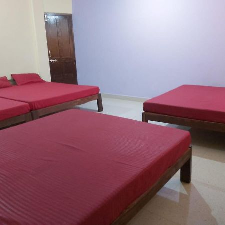 Calangute Pristine Hotel Ngoại thất bức ảnh